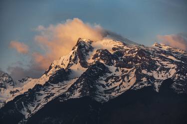 Sunset snow mountain thumb