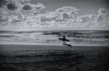 Red haired surfer - thumb