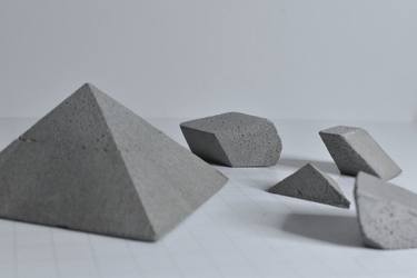Martian Pyramid Ruins Concrete Sculptures Mini (Set of 5 pieces) thumb