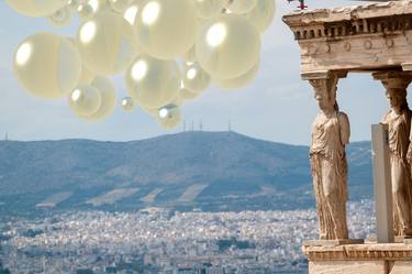 Bubbles in Athen thumb