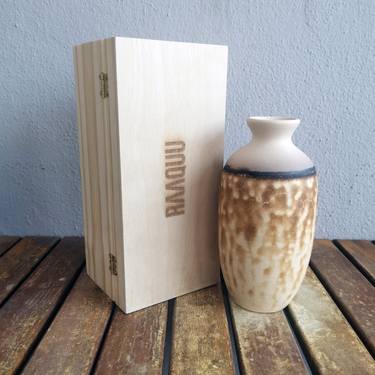 Koban raku fired ceramic pottery vase with gift box - Obvara thumb