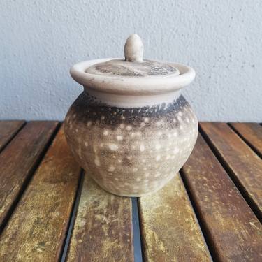 Heiwa Urn raku fired ceramic vessel - Obvara thumb