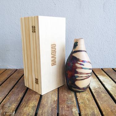 Natsu raku fired ceramic pottery vase with gift box - H.C Matte thumb