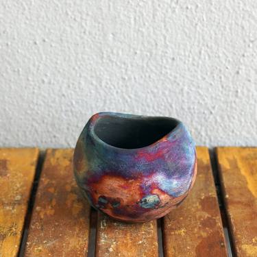 Hikari raku fired ceramic pottery vase - Full Copper Matte thumb