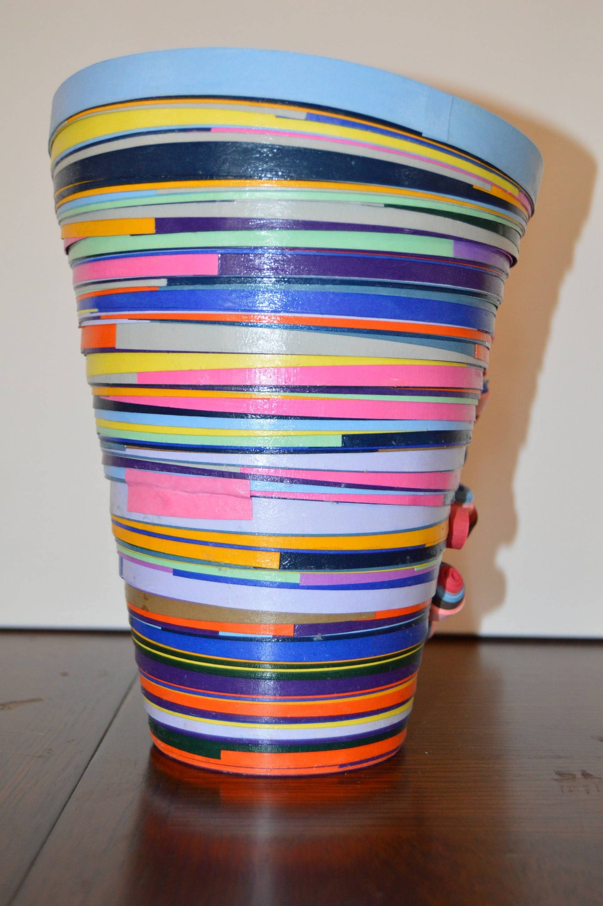 Rainbow color vase made from paper, quilling paper vase, paper roll vase,  unique vase, paper roll art, paper art – ZAD Creation