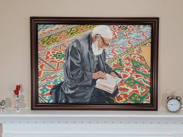 Muslim Old Man Reading Quran thumb