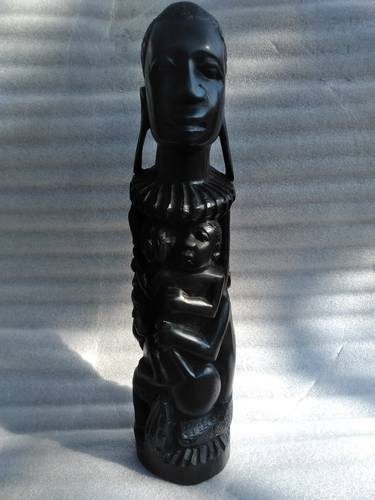 Original Abstract Women Sculpture by Aeidy Kassimba