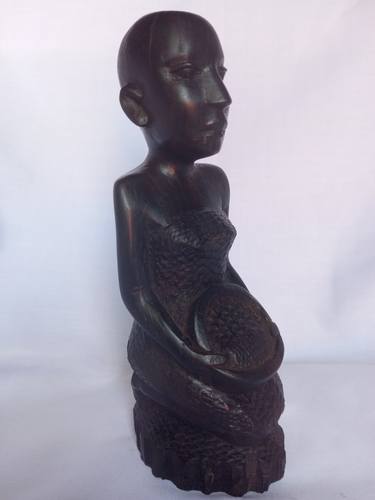 African woman - African sculpture thumb