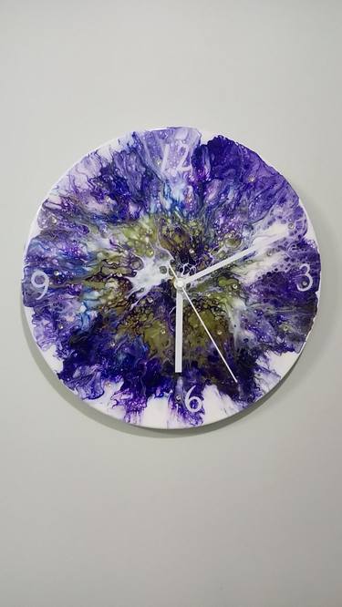 Violet Splash Clock thumb