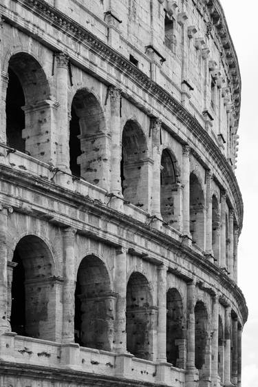 roman coliseum detail thumb