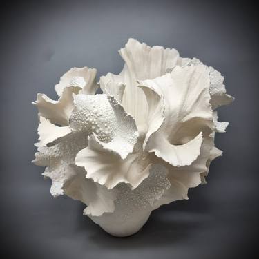 White Stoneware Lily Sculpture // 210 thumb