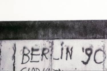 Black Wall (Berlin, 2004) thumb