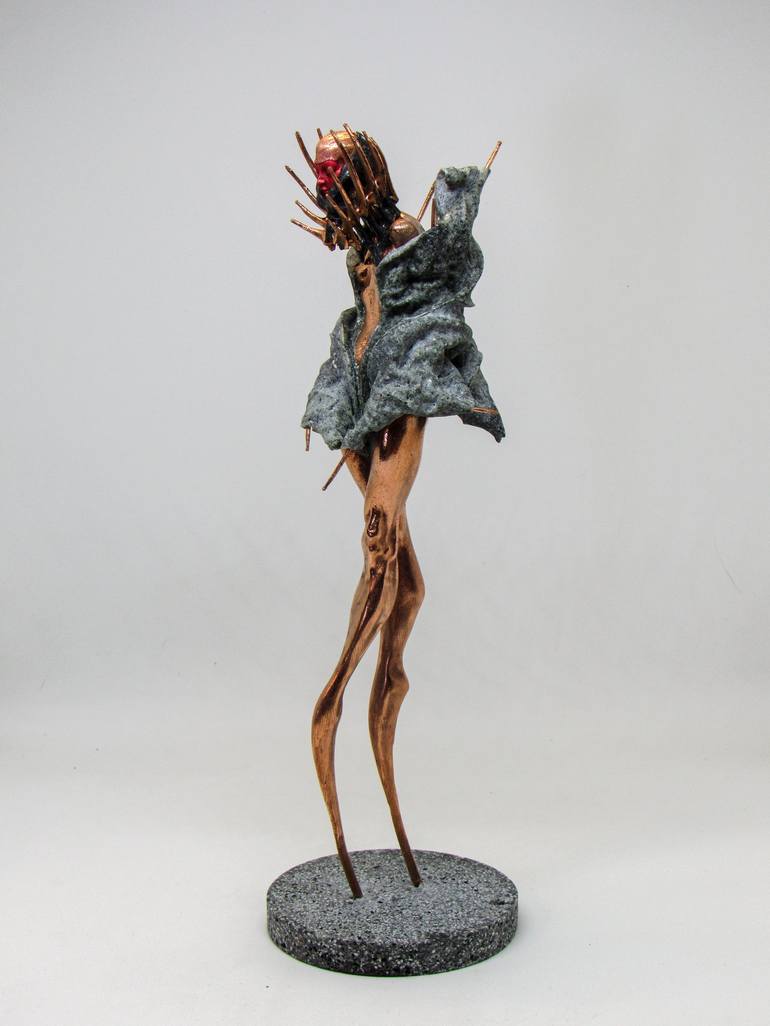 Original Figurative Women Sculpture by Yura Ghutzuliak