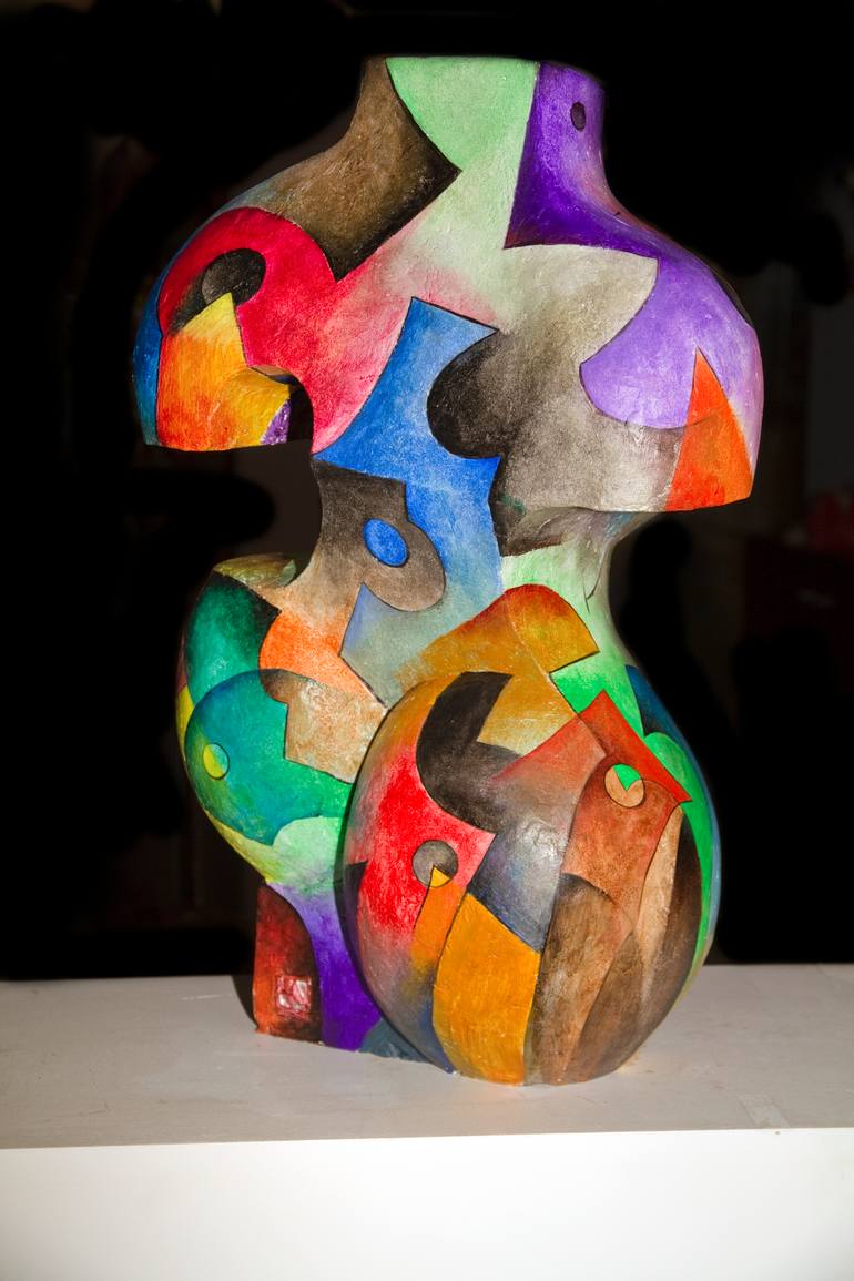 Original Contemporary Women Sculpture by Rodolfo Navarro