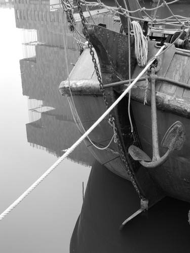 Original Documentary Boat Photography by Esposizioni Photography