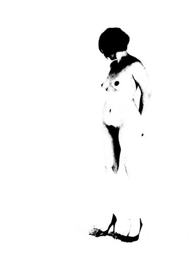 nude study: woman in black & white thumb
