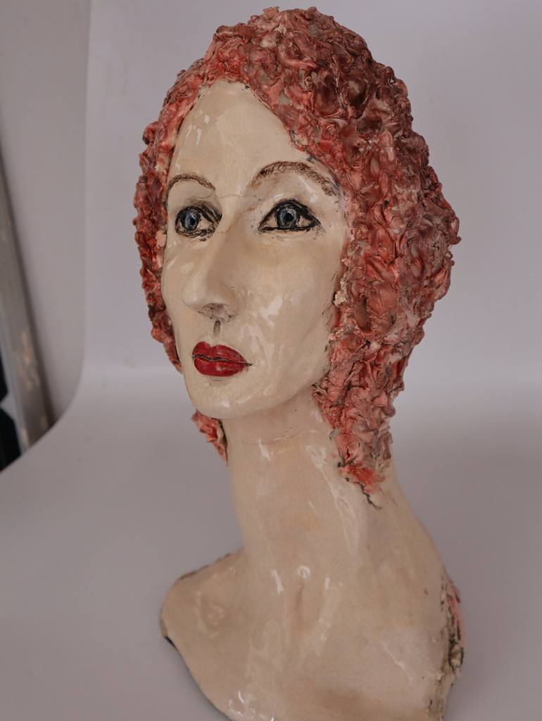 Original Women Sculpture by Bilge Dogrucuoglu