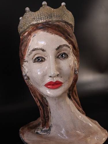 Original Fine Art Women Sculpture by Bilge Dogrucuoglu