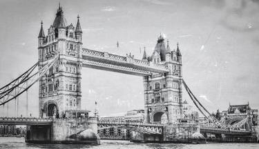 Tower Bridge, Daylight. London, England. 2022 thumb