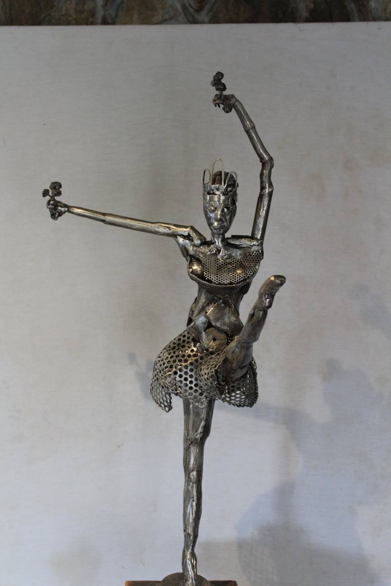 Original Women Sculpture by Kurt Schultz