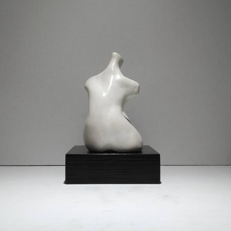 Original Black & White Body Sculpture by Juliet Valery