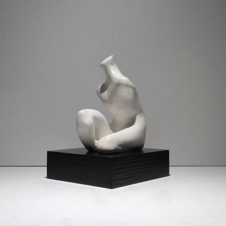 Original Black & White Body Sculpture by Juliet Valery