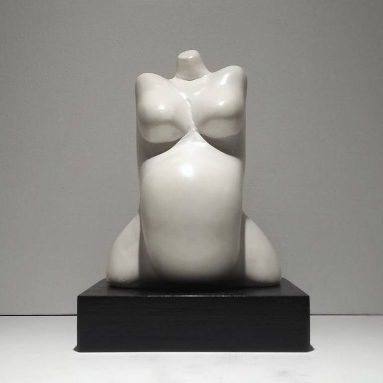 Original Black & White Body Sculpture by Juliet Valery