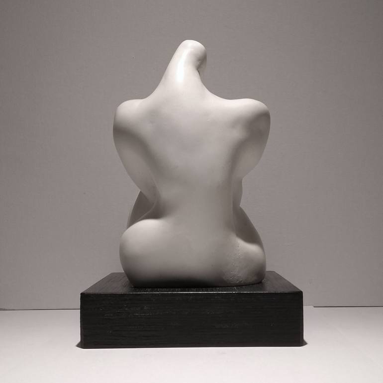 Original Minimalism Body Sculpture by Juliet Valery