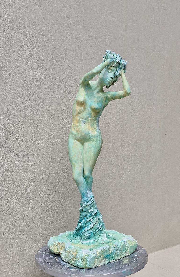 Original Figurative Nude Sculpture by Alejandra Valeiro