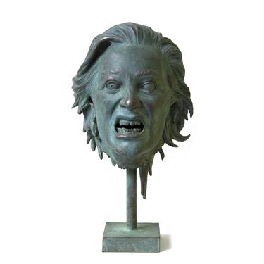 Head Decapitated One thumb