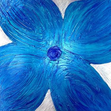Radiant Blue Fleur thumb