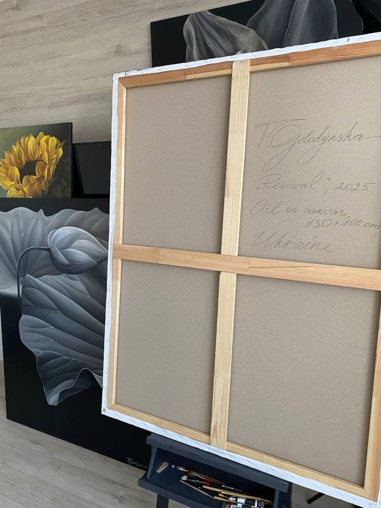 Original Minimalism Floral Painting by Tanya Golodynska