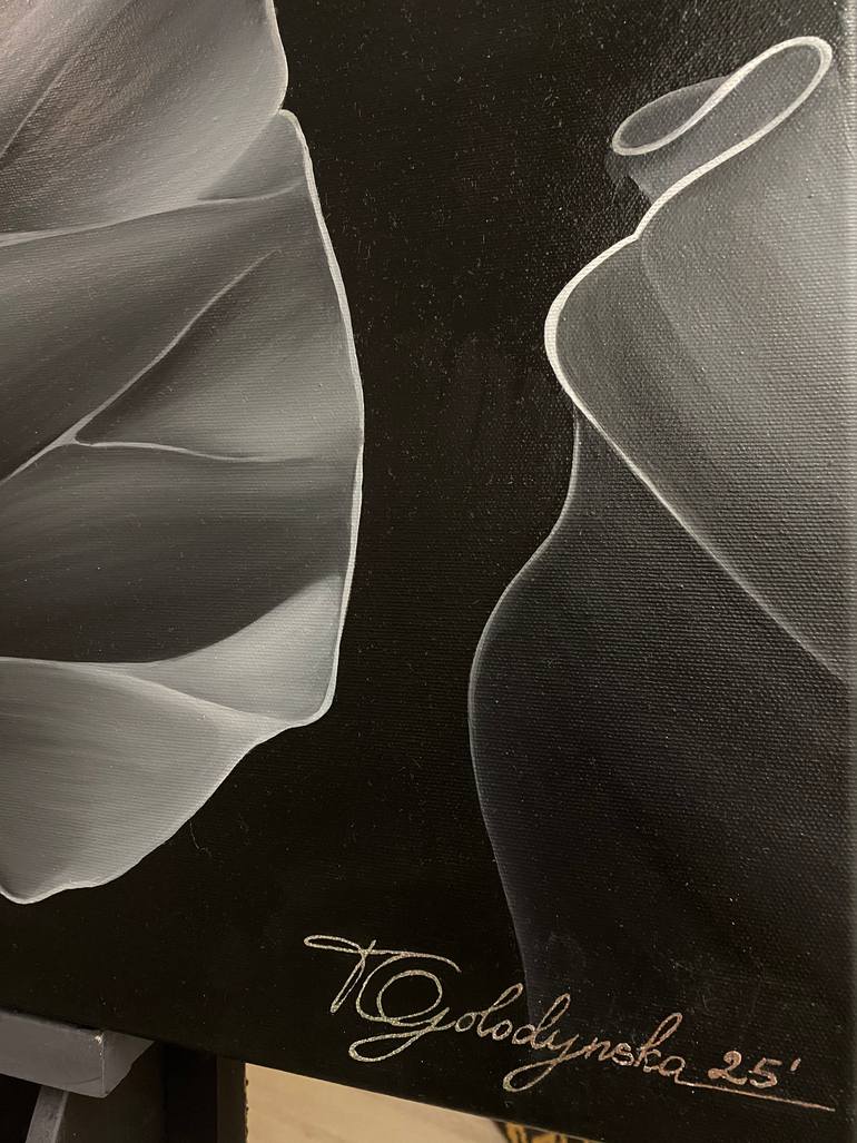 Original Minimalism Floral Painting by Tanya Golodynska