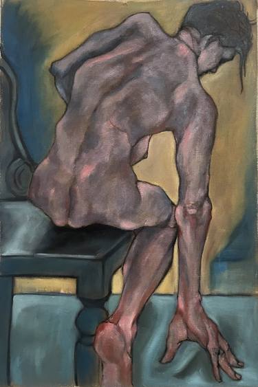 Nude, leaning thumb