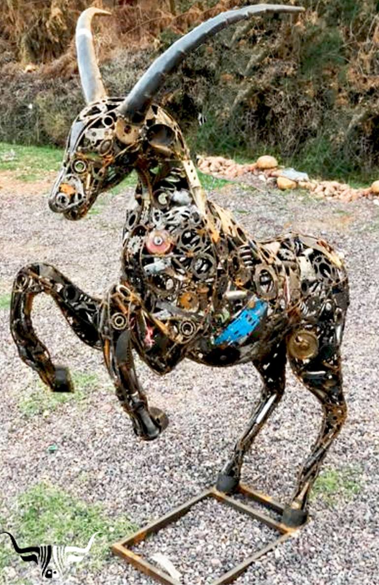 Original 3d Sculpture Animal Sculpture by bull art