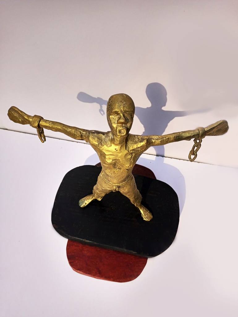 Original Body Sculpture by FRIDAY ILANI