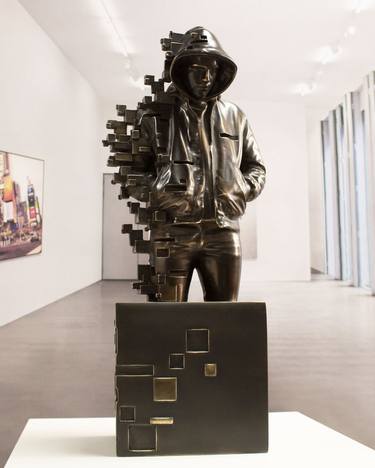 Young Pixelated - Miguel Guia Modern Bronze layer Sculpture thumb