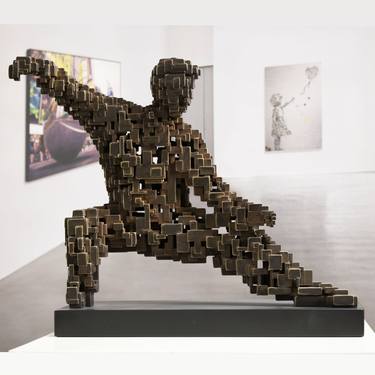 Single Whip - Miguel Guía Constructivist bronze layer Sculpture thumb