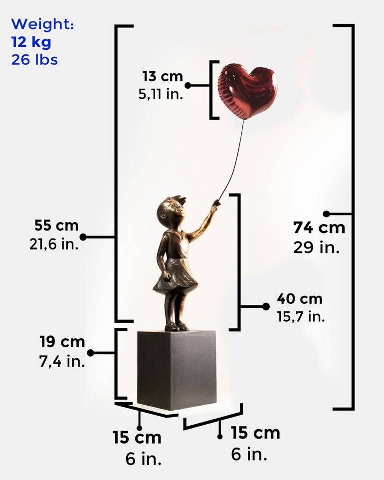 Original Street Art Love Sculpture by Miguel Guía