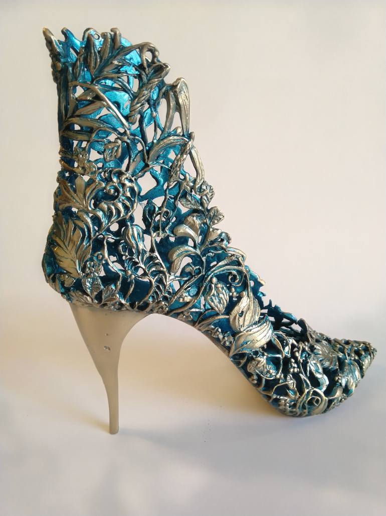 Original Contemporary Fashion Sculpture by Marius Zavadskis