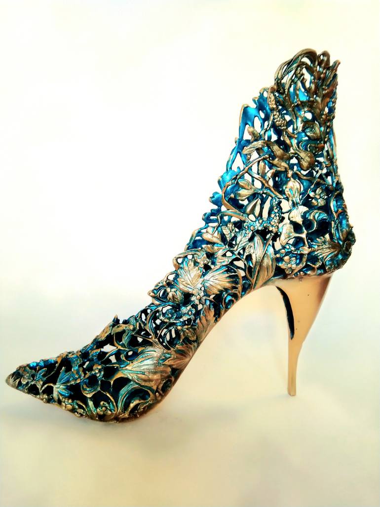 Original Contemporary Fashion Sculpture by Marius Zavadskis
