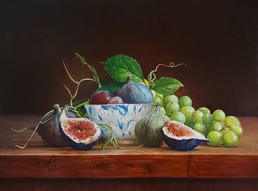 Still life, figs on a wooden table, with a Chinese cup and grapes thumb