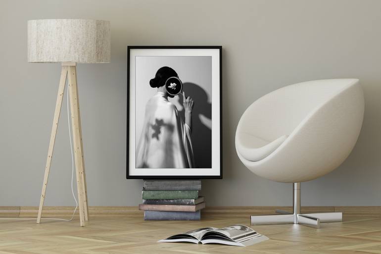 Original Black & White Women Photography by xidong luo