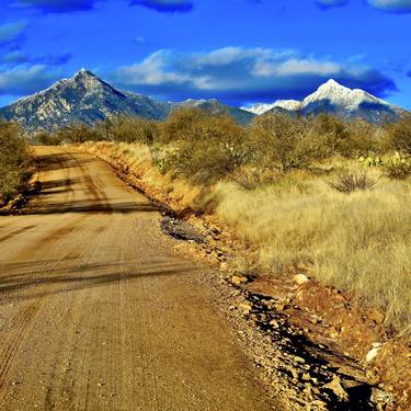 Desert road to Mt. thumb
