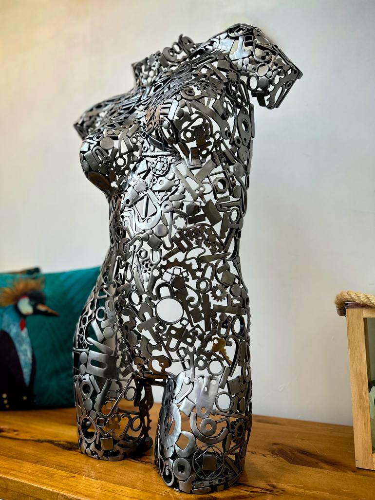 Original Art Deco Women Sculpture by Lapo Bacci