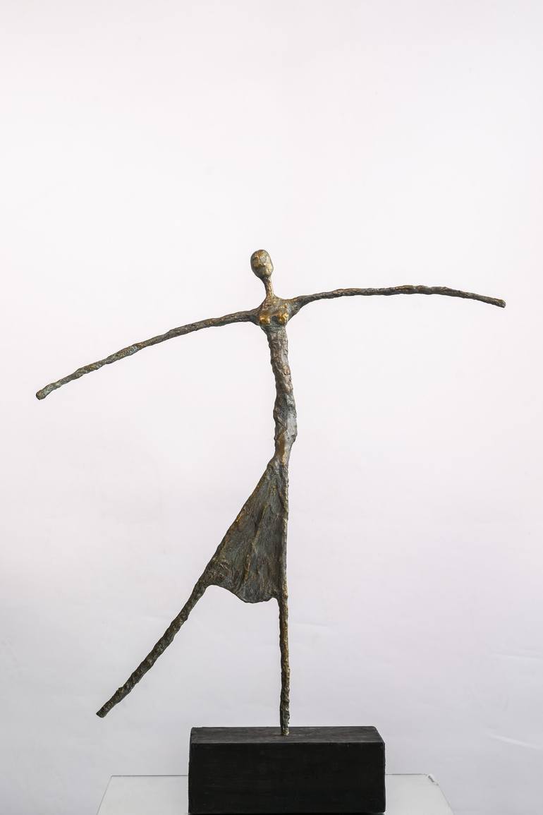 Original Women Sculpture by Dimitra Gezerli