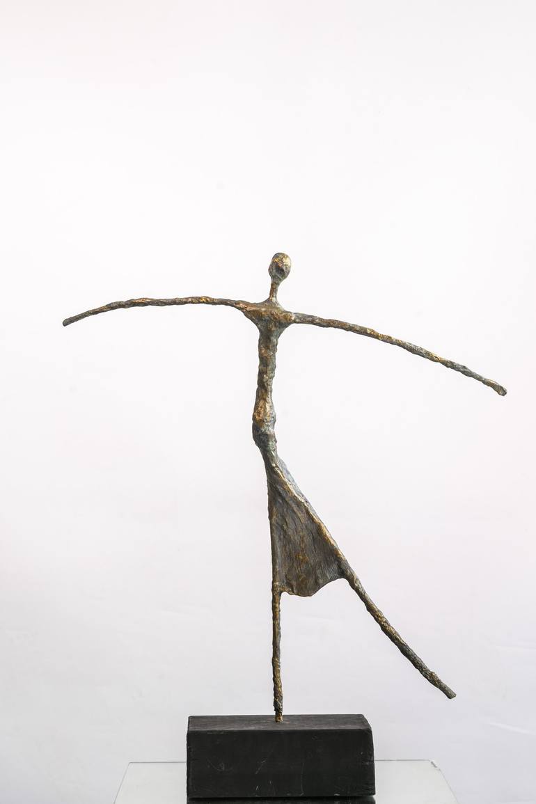 Original Women Sculpture by Dimitra Gezerli