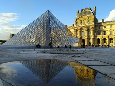 I Louvre Reflections thumb