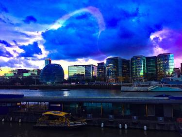 London UK City Hall Skyline thumb