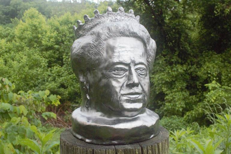 Original Figurative Women Sculpture by Shaun Murphy